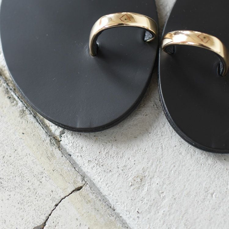 フィンガーフックフラットサンダル