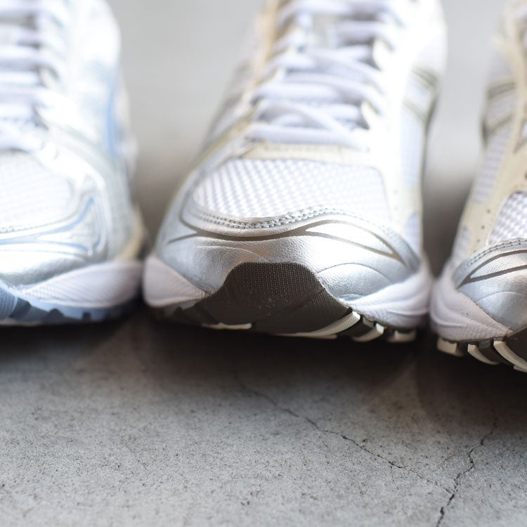 GEL-KAYANO 14 ゲルカヤノ14