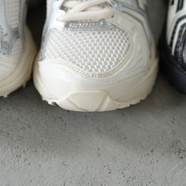 GEL-KAYANO 14 ゲルカヤノ14