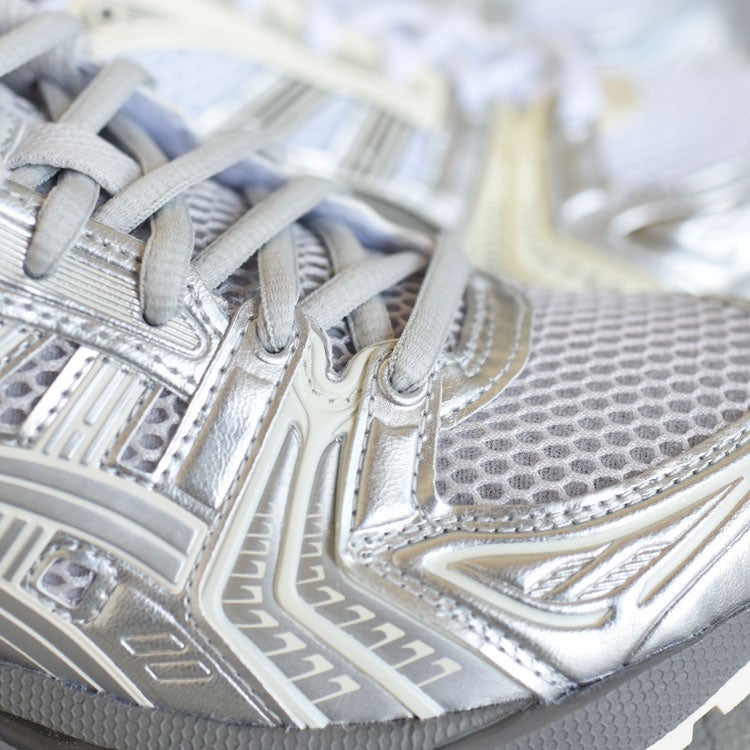 GEL-KAYANO 14 ゲルカヤノ14