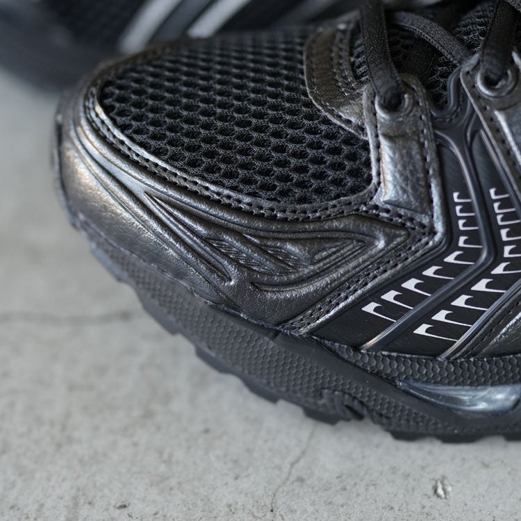 GEL-KAYANO 14 ゲルカヤノ14