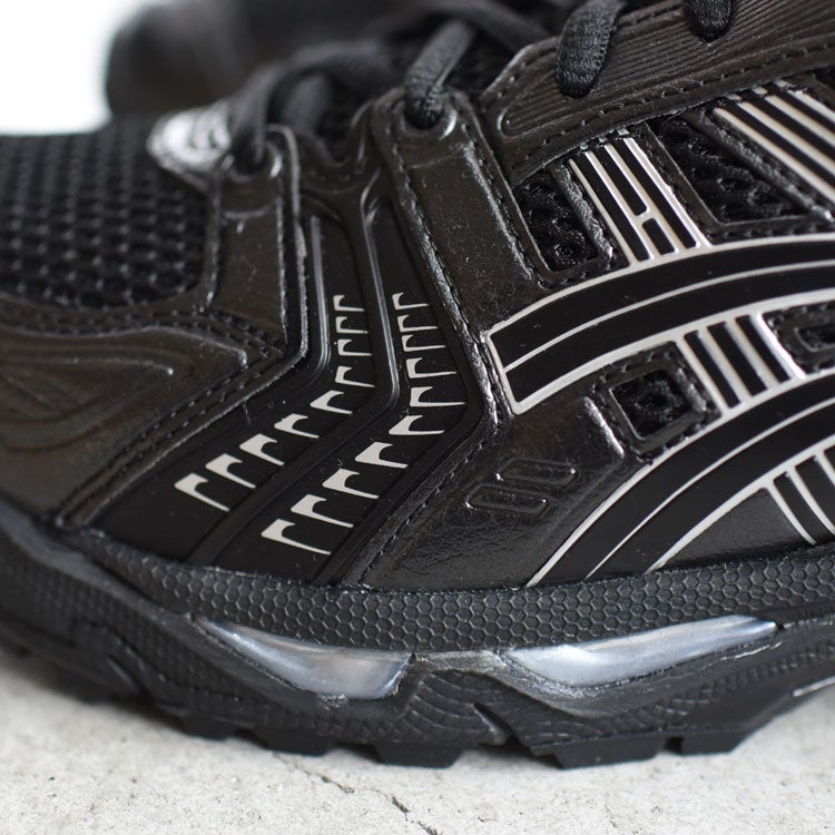 GEL-KAYANO 14 ゲルカヤノ14