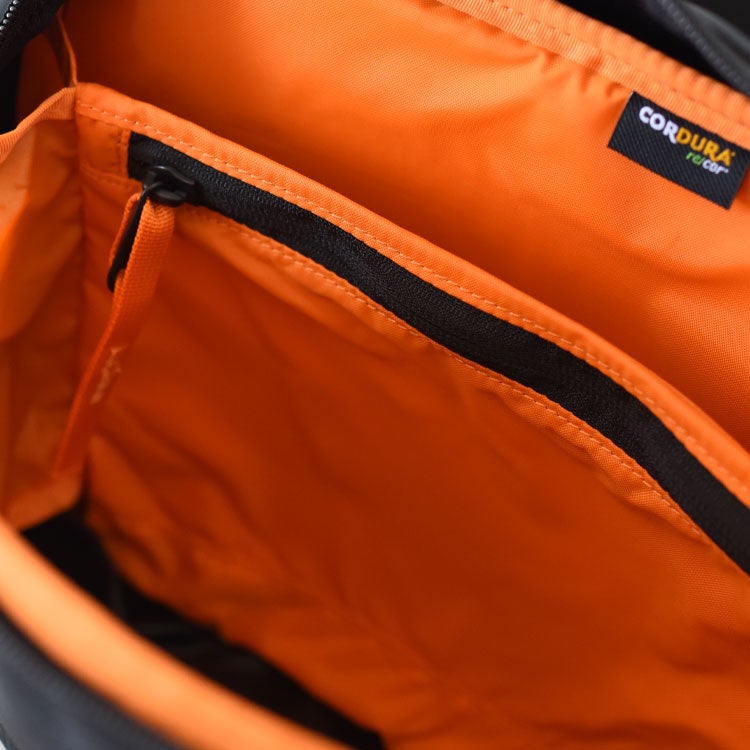 DISTRICT 8 ディストリクト