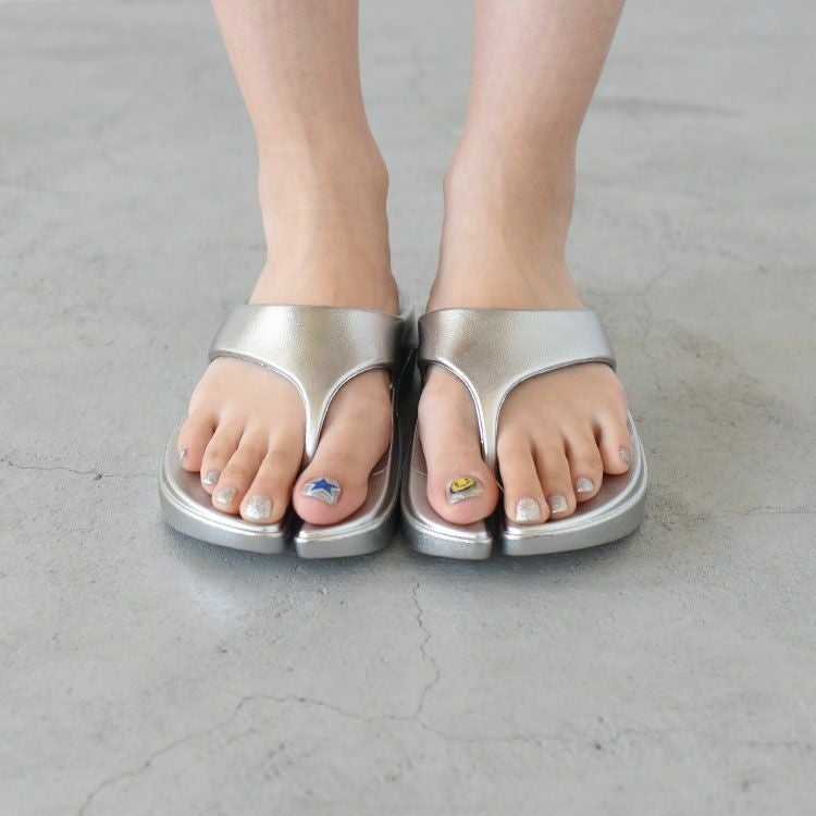 PAES-FLIP FLOP METAL タビサンダル メタリックコーティング