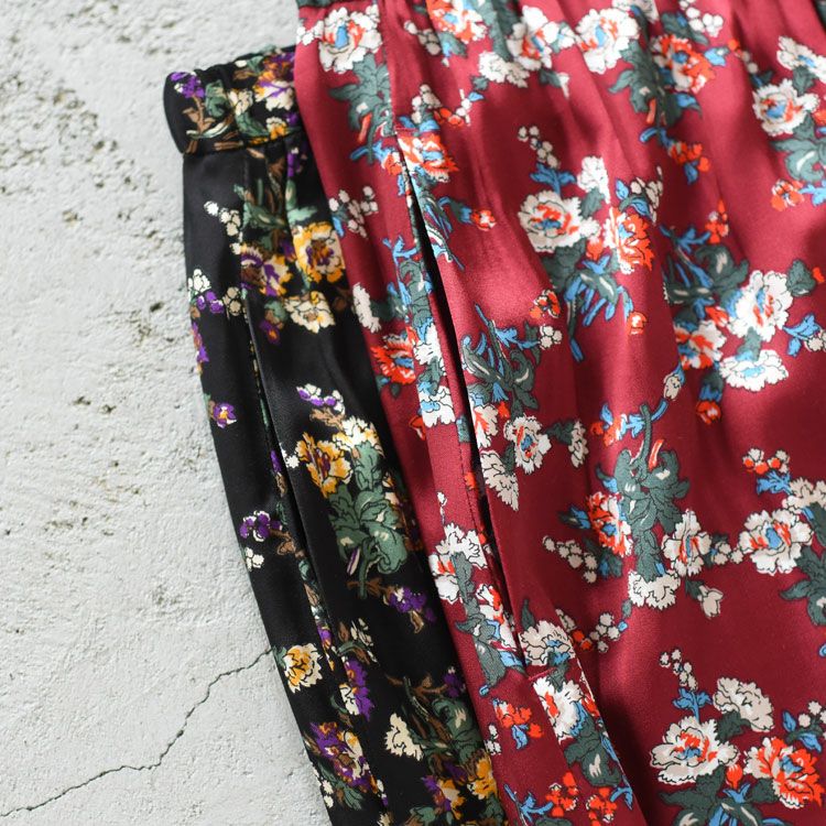 FLOWER BOUQUET PRINTED SATIN SKIRT フラワーブーケプリントサテンスカート