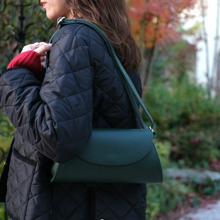 スクエアショルダーバッグ