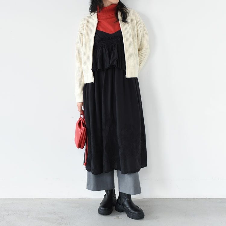 embroidery scallop cami dress エンブロイダリースカラップキャミドレス