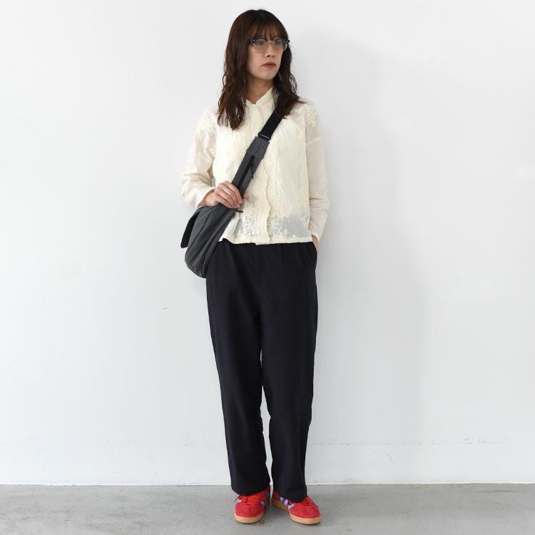 back satin two-tuck pants バックサテンツータックパンツ