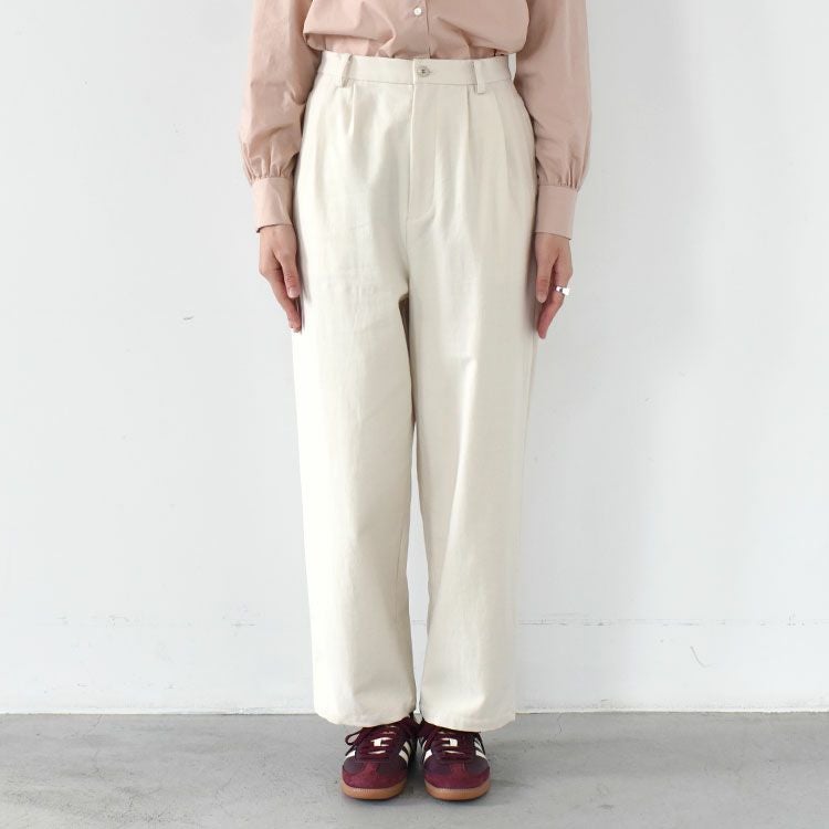 back satin two-tuck pants バックサテンツータックパンツ
