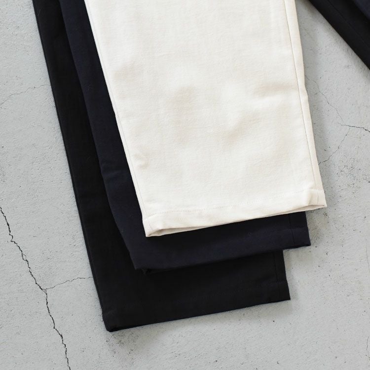 back satin two-tuck pants バックサテンツータックパンツ