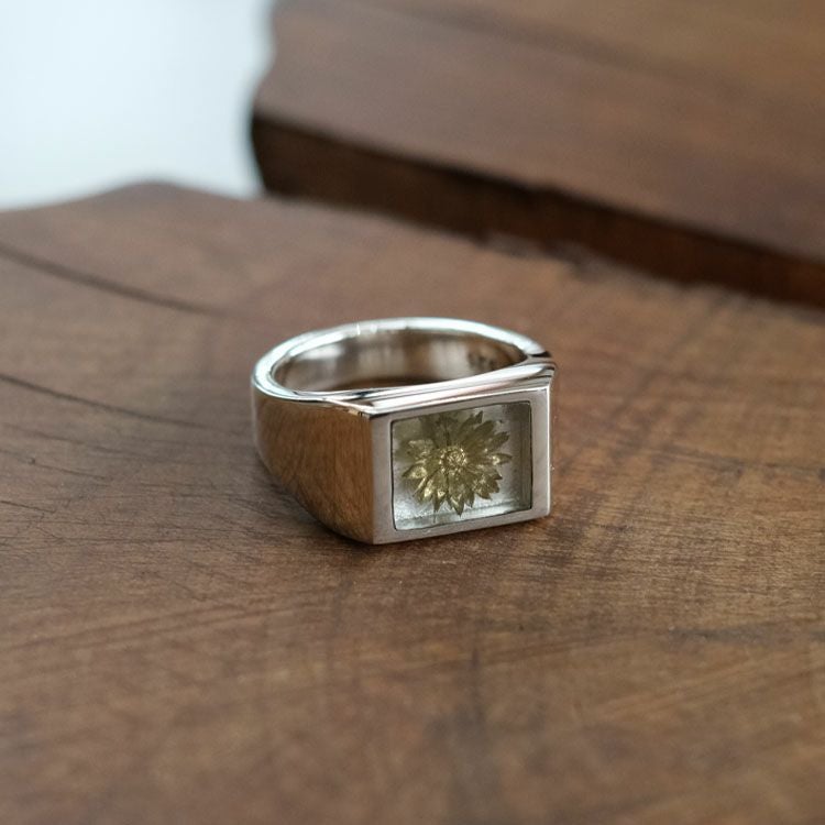 Signet with Gold Flower Ring