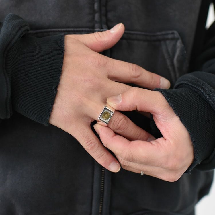 Signet with Gold Flower Ring