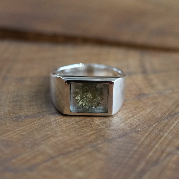 Signet with Gold Flower Ring