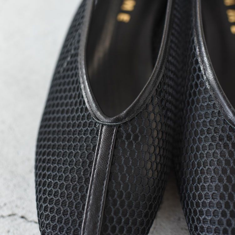 メッシュフラットシューズ