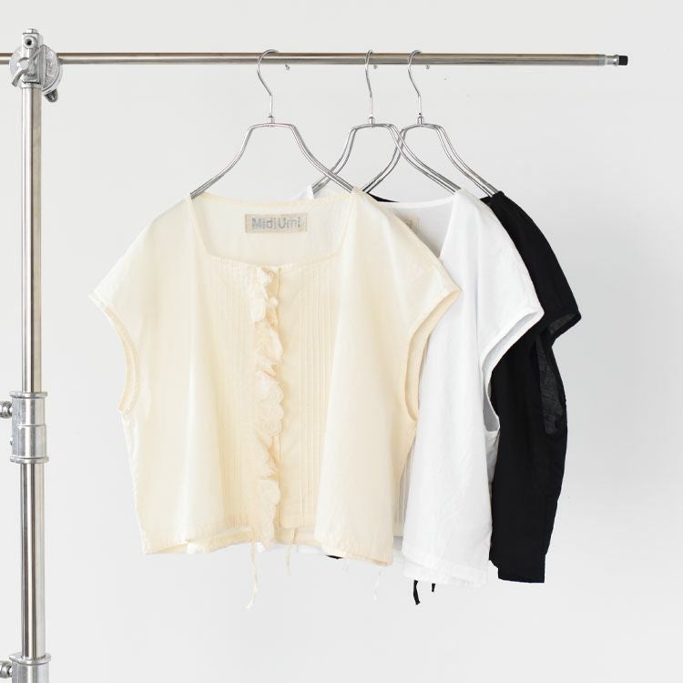 pin tuck lace vest ピンタックレースベスト