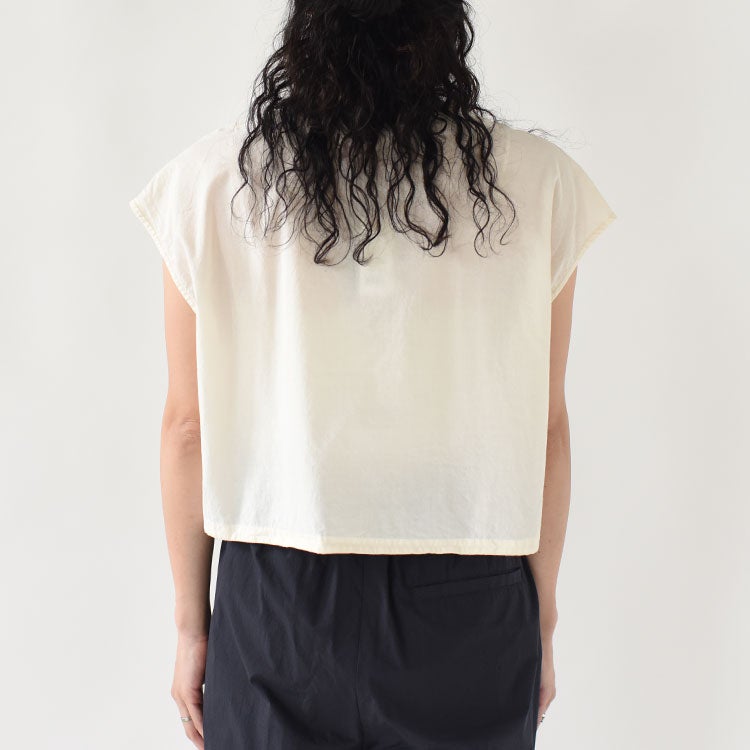 pin tuck lace vest ピンタックレースベスト