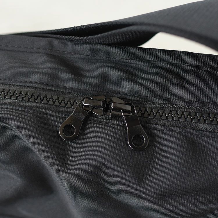 RECYCLED CORDURA POLYESTER MESSENGER BAG(S) リサイクルコーデュラポリエステル メッセンジャーバッグS