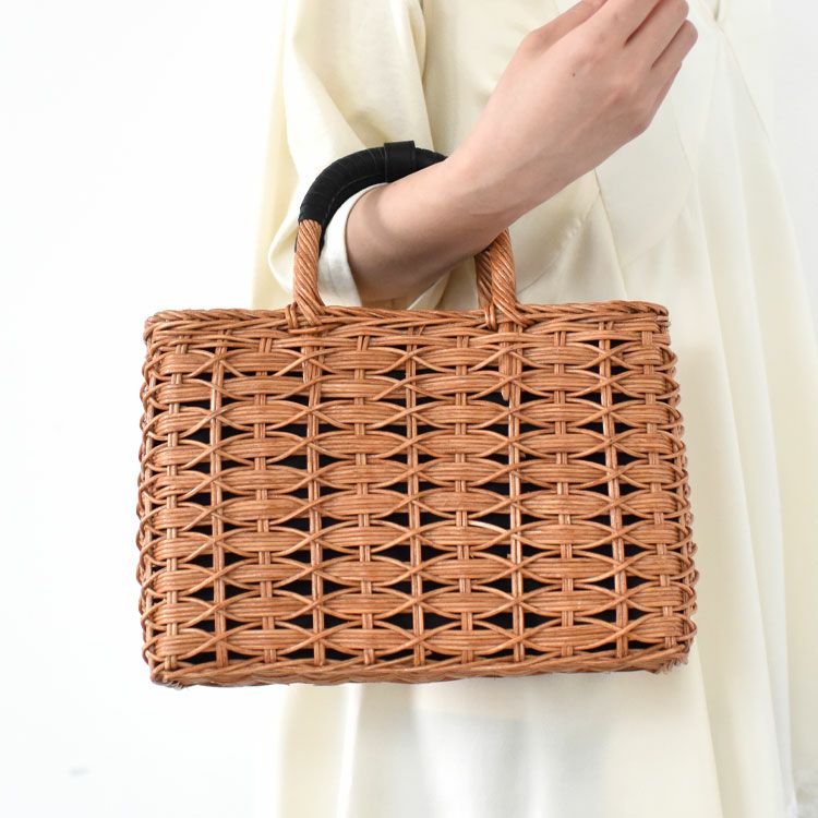 ウィッカー×レザー スクエアカゴバッグ