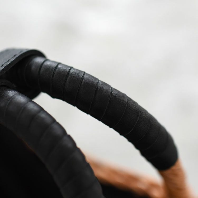 ウィッカー×レザー スクエアカゴバッグ