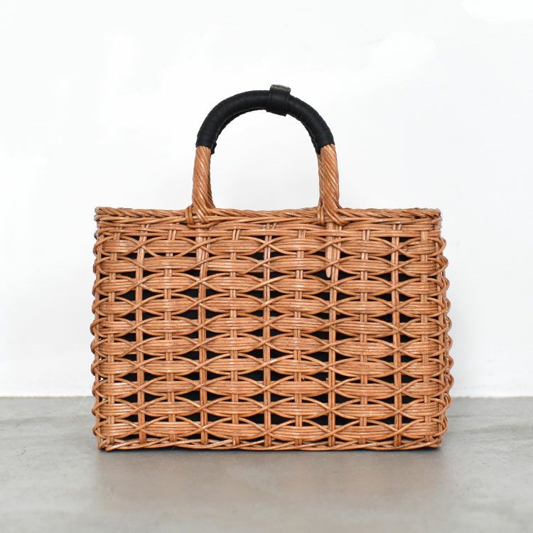 ウィッカー×レザー スクエアカゴバッグ