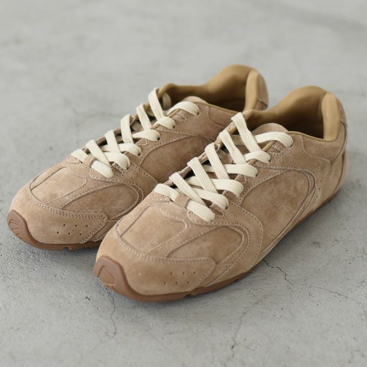 スウェードスニーカー