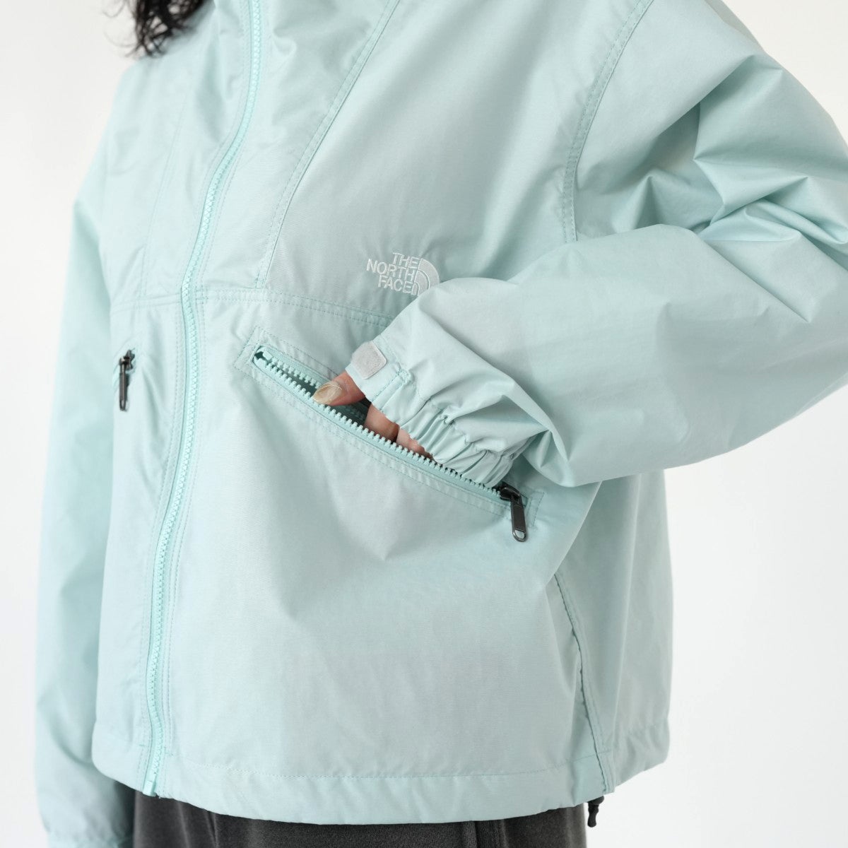 Short Compact Jacket ショートコンパクトジャケット（レディース）