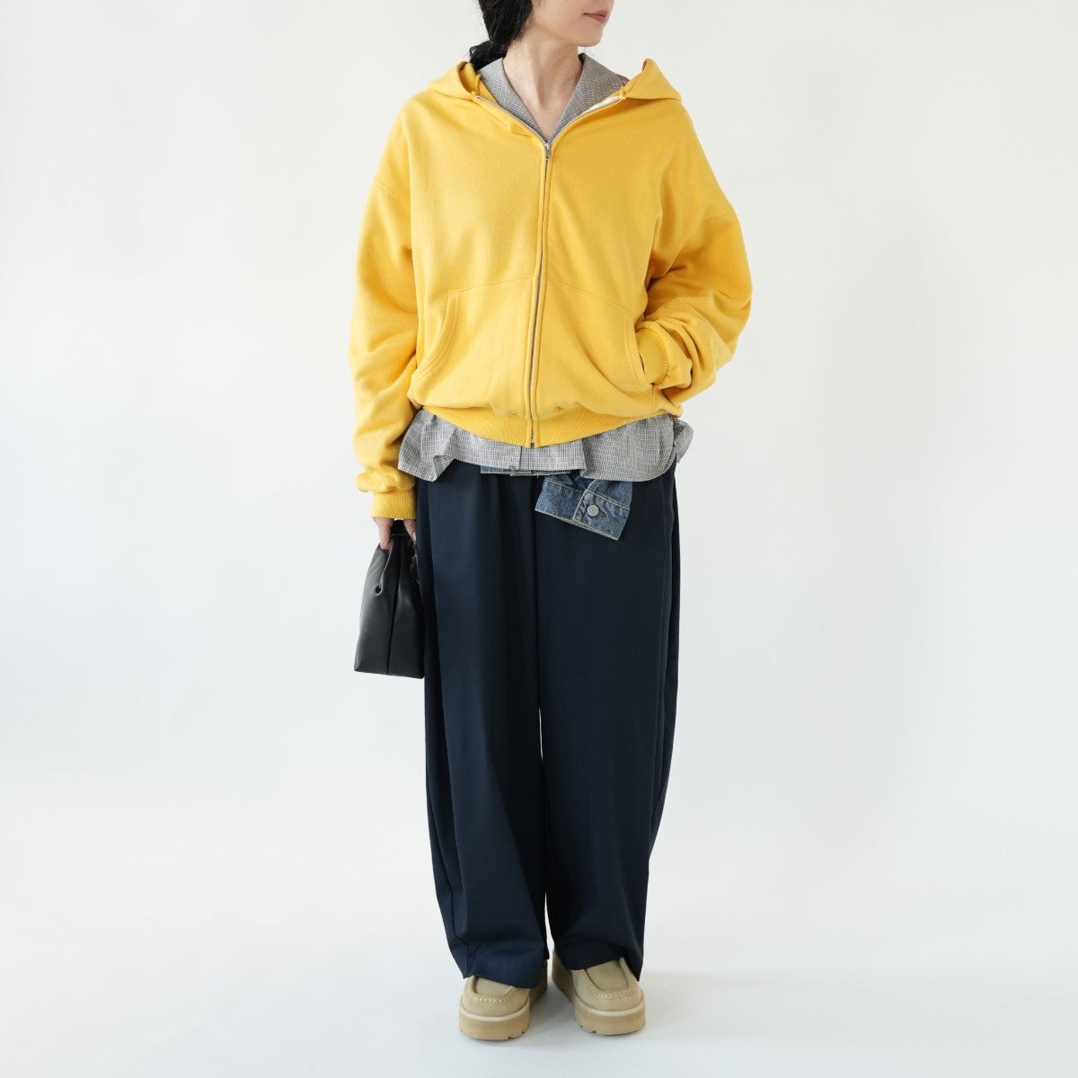 WHITE ZIP HOODIE ホワイトジップフーディー