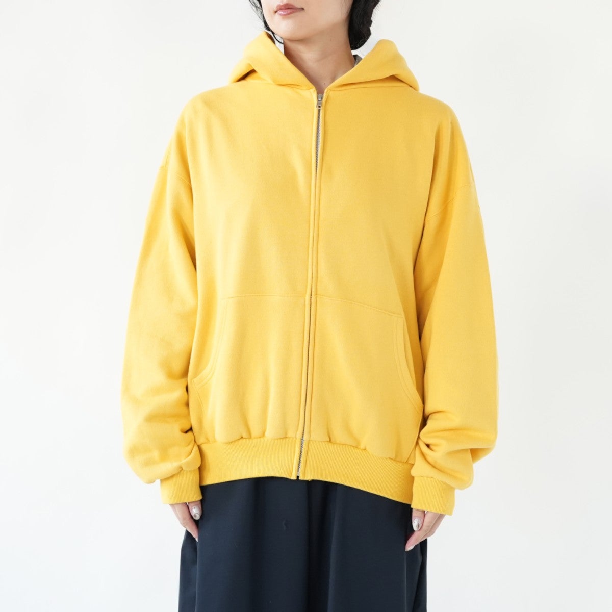 WHITE ZIP HOODIE ホワイトジップフーディー
