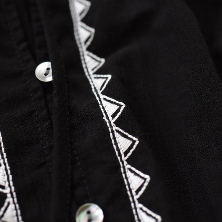 EMBROIDERED BLOUSE　エンブロイダリーブラウス