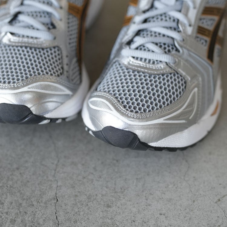 GEL-KAYANO 14　ゲルカヤノ