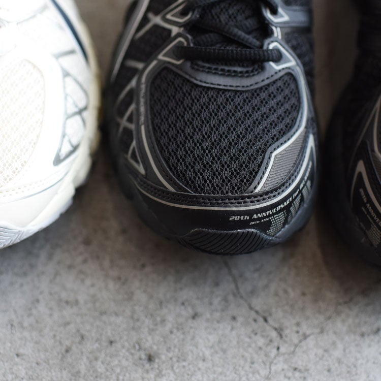 GEL-KAYANO 20 ゲルカヤノ20