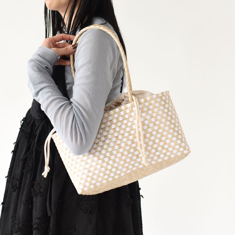 NGANG【LONG HAND】