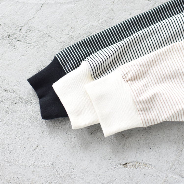 ナローボーダー　サイドスリット　クルーネック長袖Tシャツ