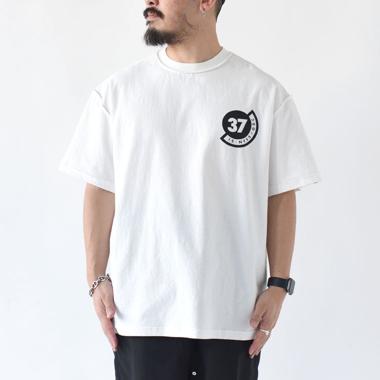 SALE 20％OFF】【is-ness×GDC】Logo Tee2/GD0338/GDC（ジーディーシー