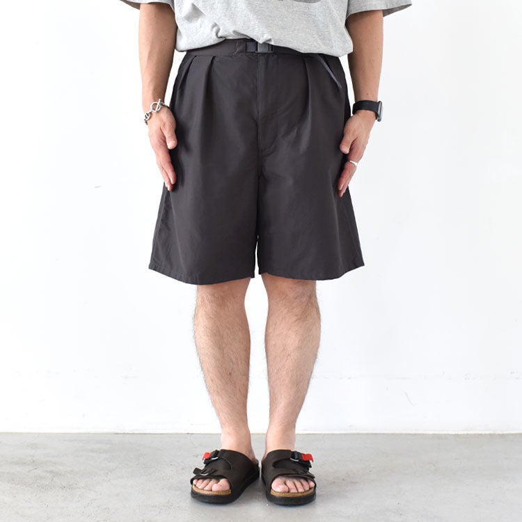 Double Peak Tuck Field Shorts　ダブルピークタックフィールドショーツ