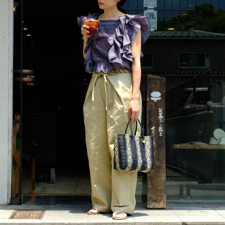 frill lace nosleeve blouse フリルレースノースリーブブラウス