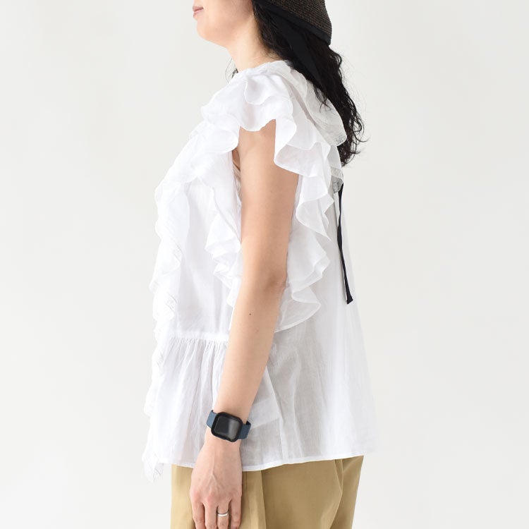 frill lace nosleeve blouse フリルレースノースリーブブラウス