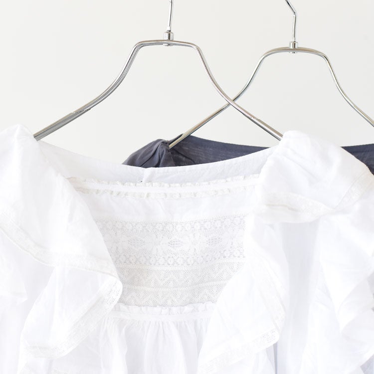 frill lace nosleeve blouse フリルレースノースリーブブラウス