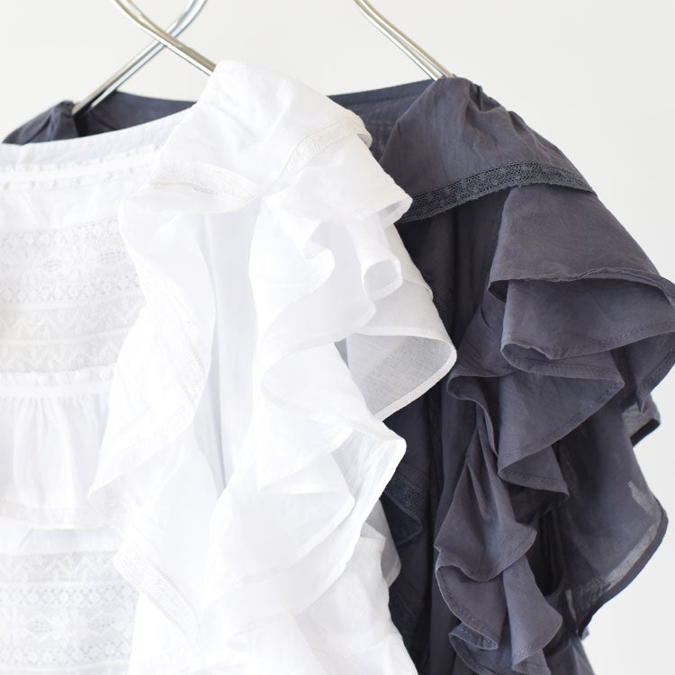 frill lace nosleeve blouse フリルレースノースリーブブラウス