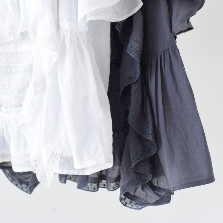 frill lace nosleeve blouse フリルレースノースリーブブラウス