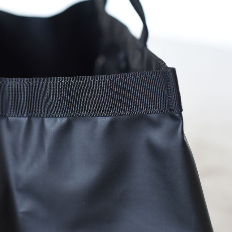 BLACK HOLE TOTE 25L ブラックホールトート