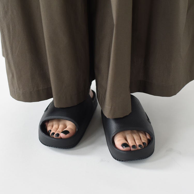 Calm 2.0 Women's Slides カームスライド