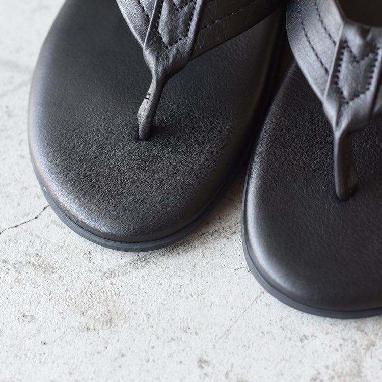 Classic Leather Black Thong クラシックレザー トングサンダル