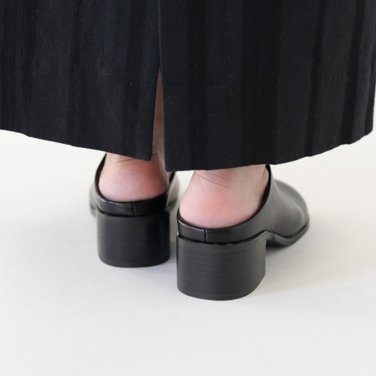 Ecoleather Heel Slip-ons エコレザーヒールスリッポン