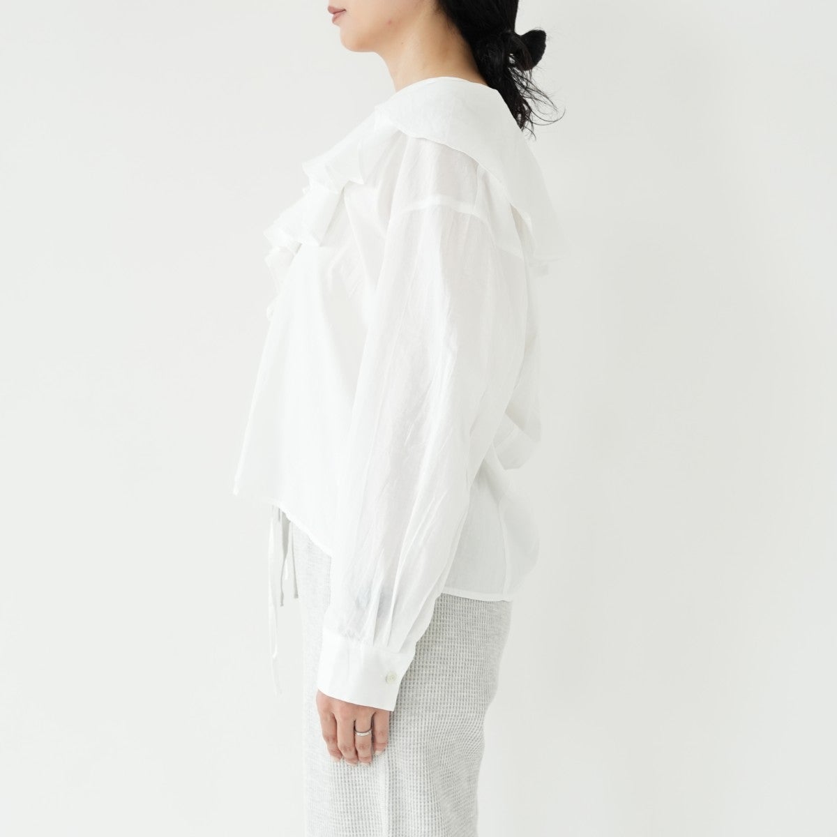 Ruffle Ribbon Blouse ラッフルリボンブラウス