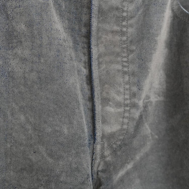 Velvet-Flocked Organic Cotton Denim Cylinder Fit Jeans フロッキーオーガニックデニム シリンダーフィットジーンズ