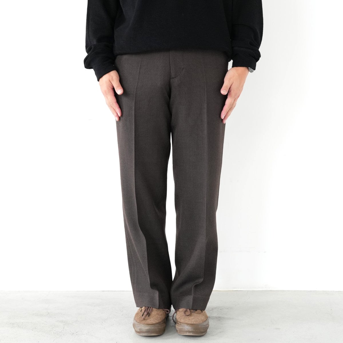 Tumbled Wool Serge Regular Fit Straight Trousers ウールサージワッシャータンブラー レギュラーフィットストレートトラウザーズ