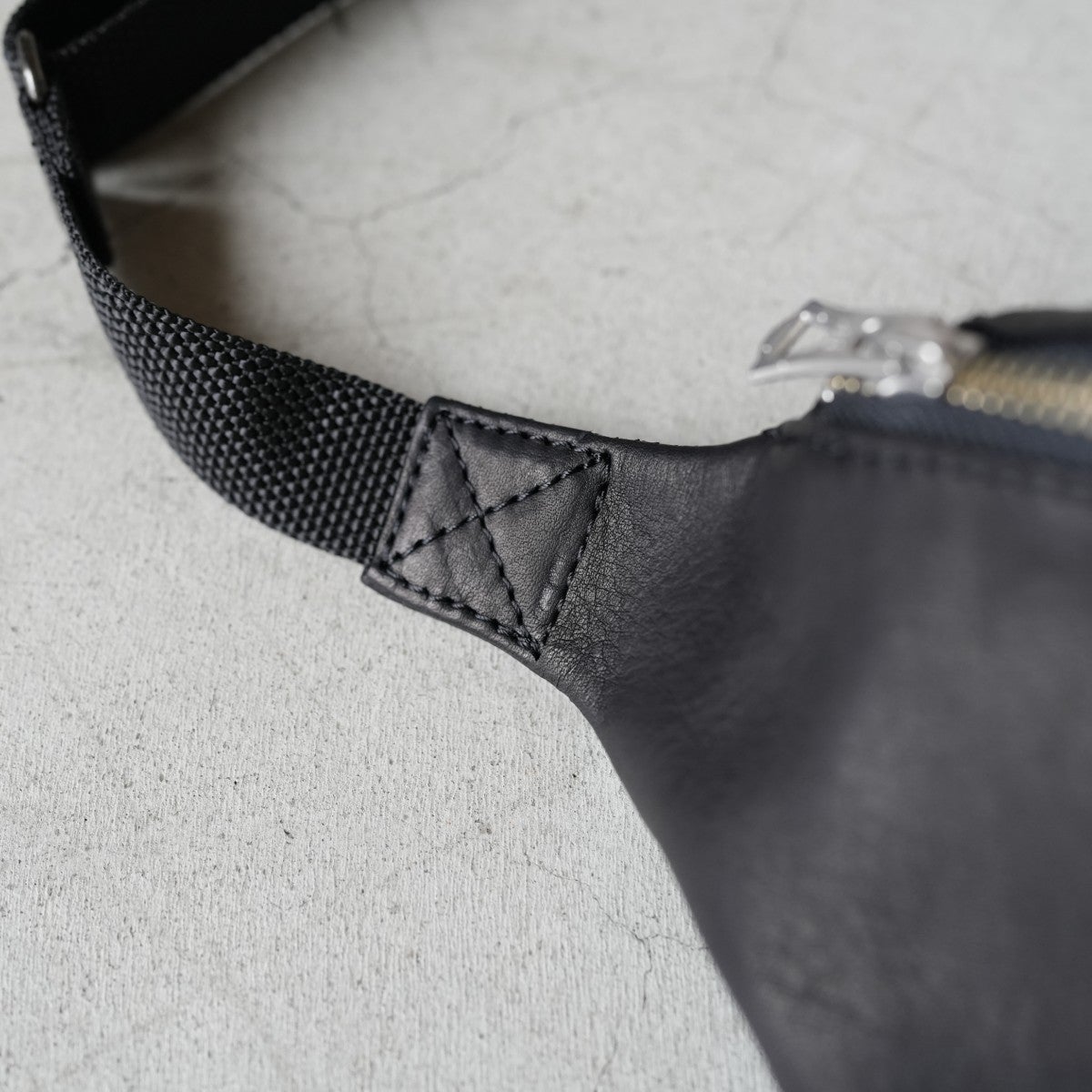 SMALL BODY BAG スモールボディバッグ