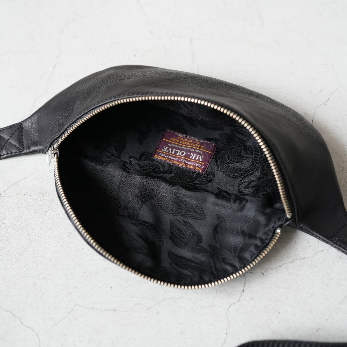 SMALL BODY BAG スモールボディバッグ