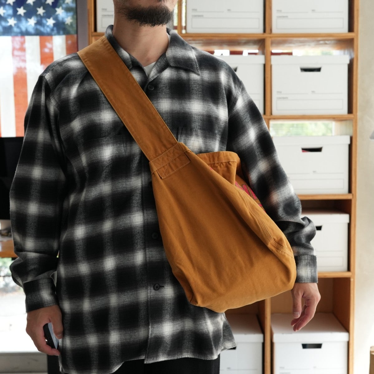 NEWSPAPER BAG ニュースペーパーバッグ